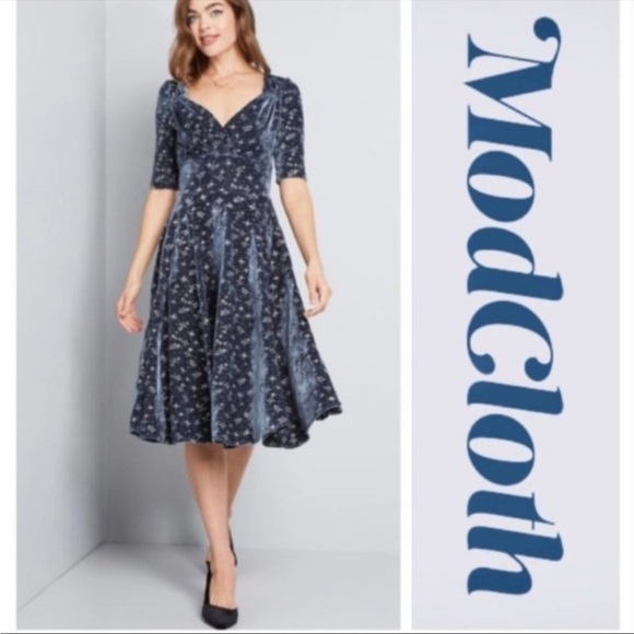 Modcloth Dresses & Skirts - NWT Modcloth x Collectif Vixen Match Trixie Velvet Dress in Women's US26/UK 30